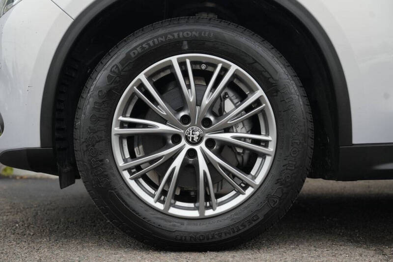 2022 Alfa Romeo Stelvio Sprint