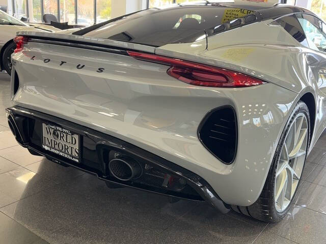 2024 Lotus Emira 15