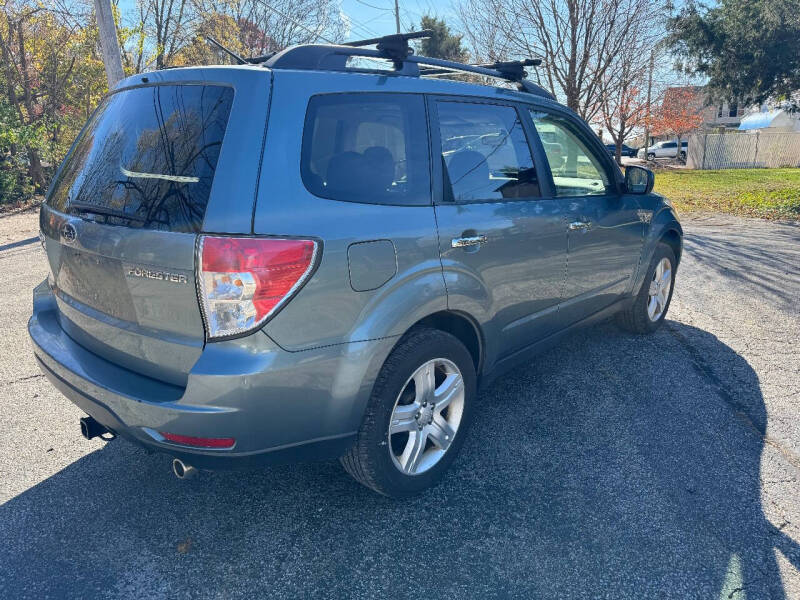 2009 Subaru Forester 2.5X Limited photo 12