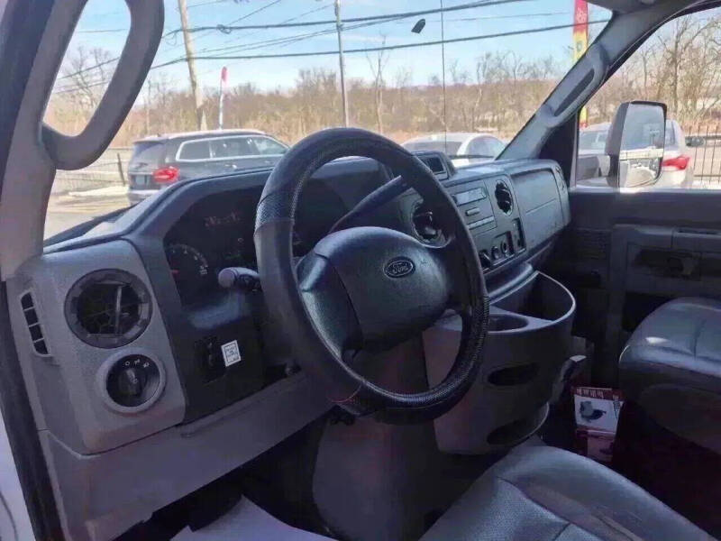 2014 Ford E-Series