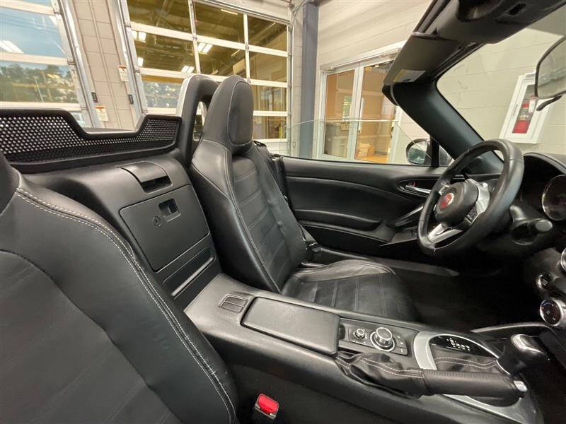 2017 FIAT 124 Spider Lusso