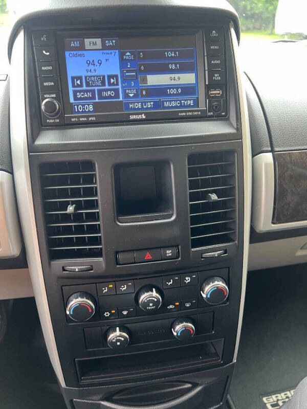 2010 Dodge Grand Caravan Crew