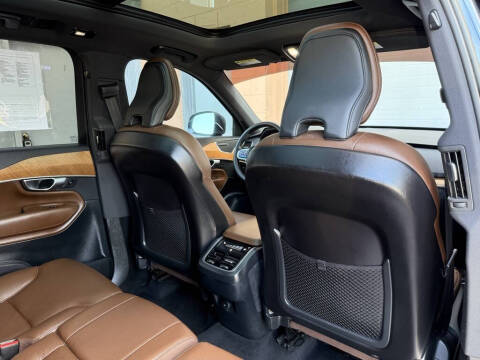 2023 Volvo XC90 B5 Plus Bright Theme