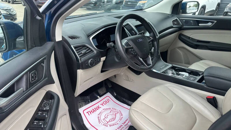 2020 Ford Edge Titanium