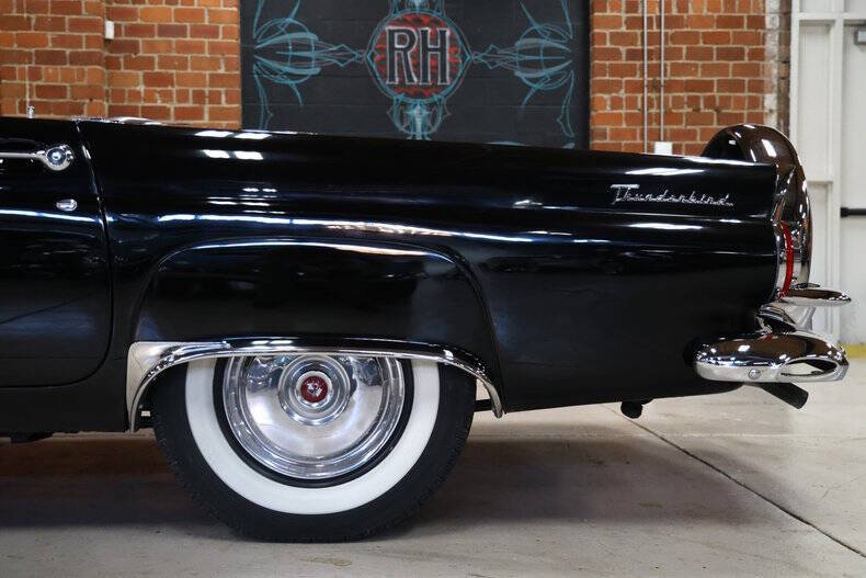 1956 Ford Thunderbird