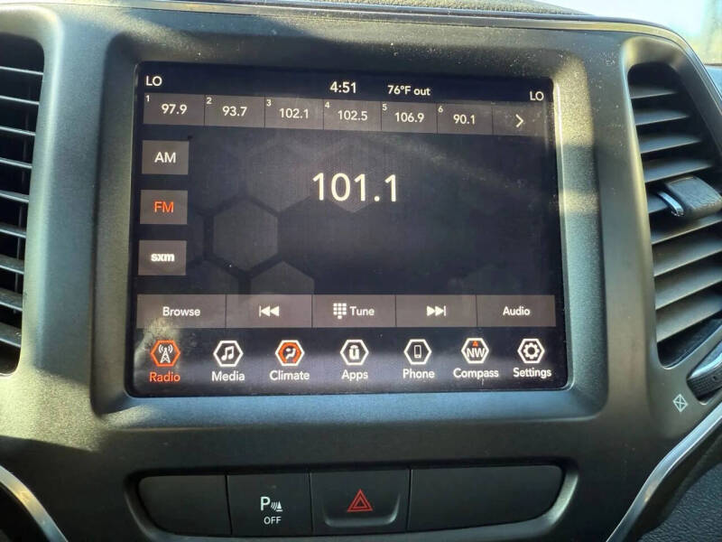 2019 Jeep Cherokee