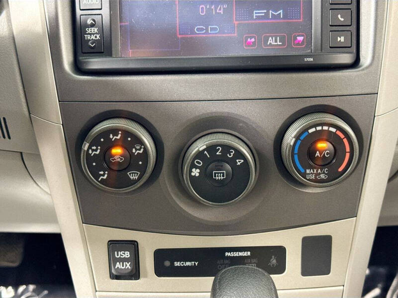 2013 Toyota Corolla LE
