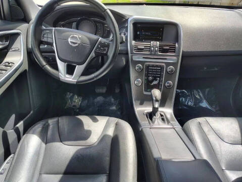 2015 Volvo XC60 T5 Drive-E Premier