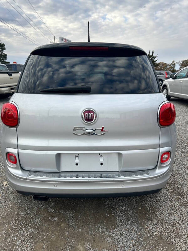 2015 FIAT 500L Lounge photo 4