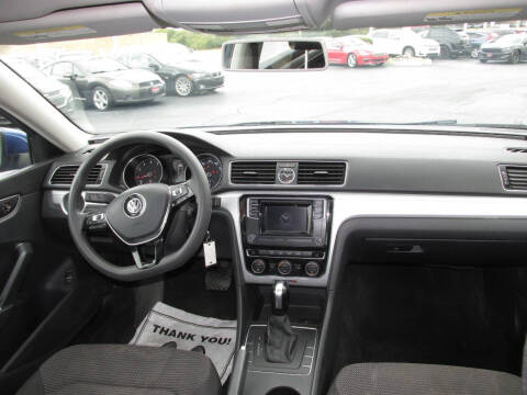 2016 Volkswagen Passat 1.8T S