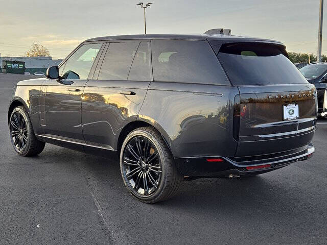 2025 Land Rover Range Rover P530 SE