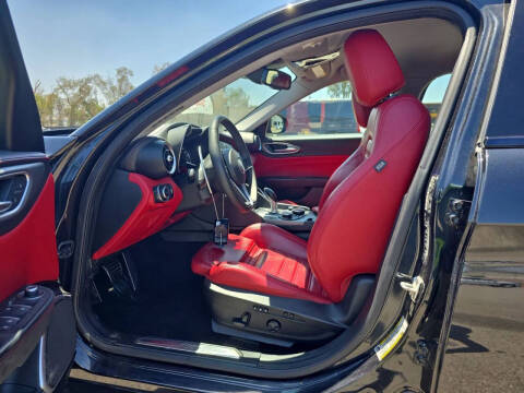 2019 Alfa Romeo Giulia Ti Sport Carbon