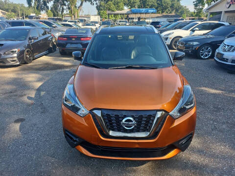 2019 Nissan Kicks SR