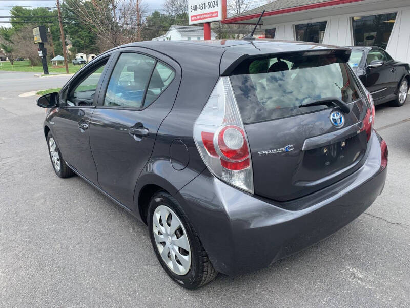 2012 Toyota Prius c Two