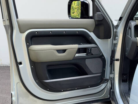 2023 Land Rover Defender 110 X