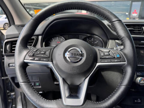 2022 Nissan Rogue Sport SV