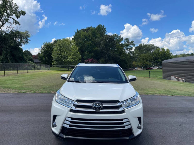 2018 Toyota Highlander SE