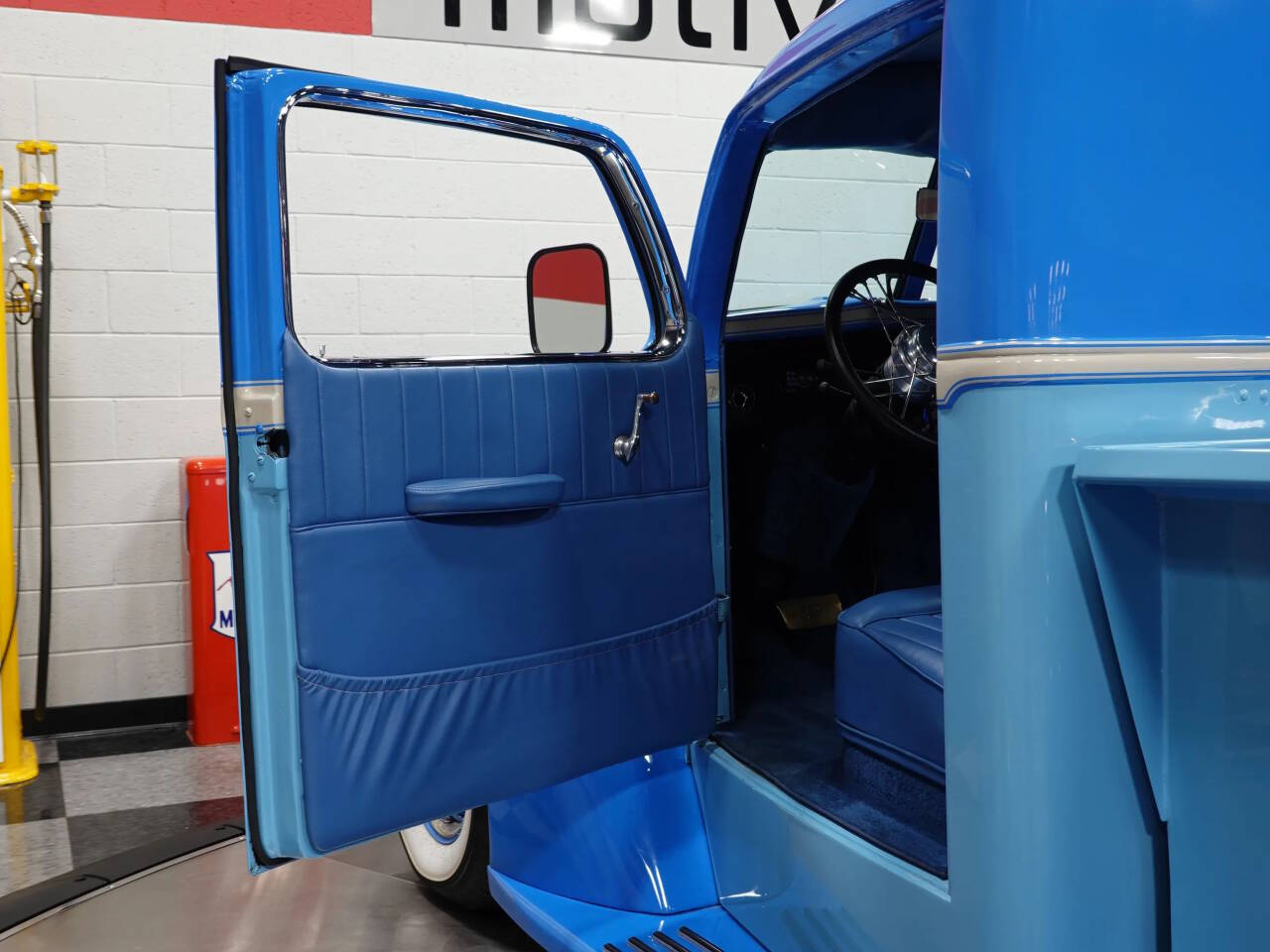 1942 Diamond T Pickup 8