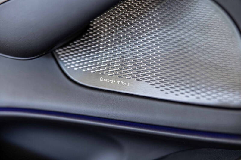 2026 Aston Martin DBX 707