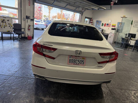 2018 Honda Accord Touring