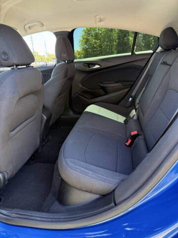 2017 Chevrolet Cruze LT Auto