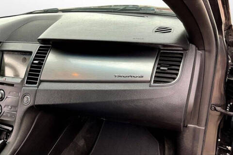 2016 Ford Taurus SEL