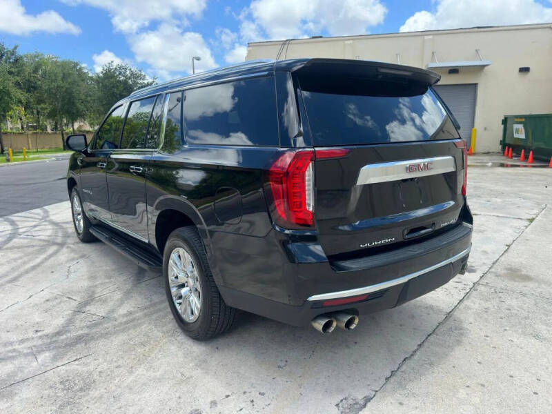 2022 GMC Yukon XL Denali