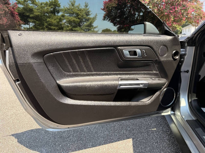 2020 Ford Mustang EcoBoost Premium