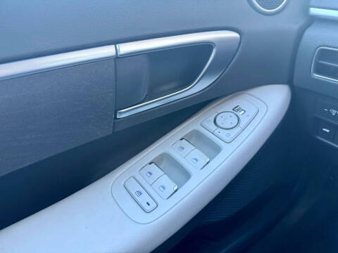 2023 Hyundai Sonata SE