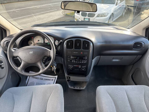 2005 Dodge Caravan SXT