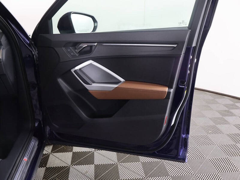 2022 Audi Q3 quattro S line Premium 45 TFSI