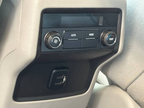 2017 GMC Acadia SLE-2