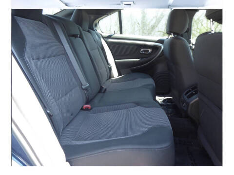 2017 Ford Taurus SEL