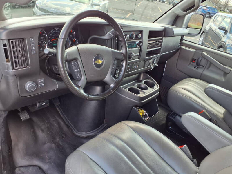 2022 Chevrolet Express LS 3500