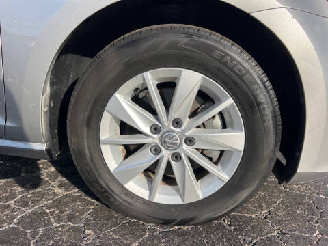 2015 Volkswagen Golf TSI S