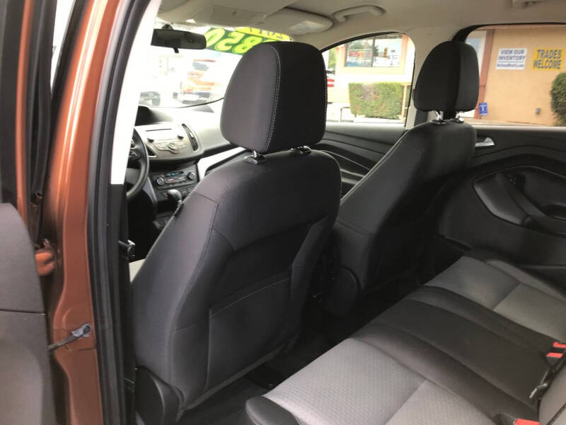 2017 Ford Escape SE