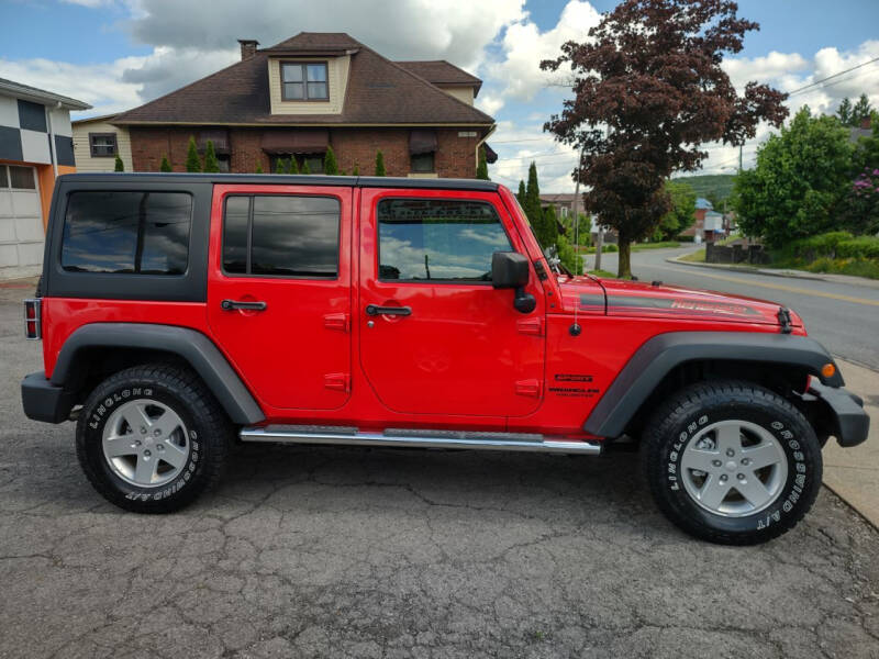 2016 Jeep Wrangler Unlimited Sport photo 3