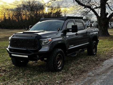 2014 Toyota Tundra SR5