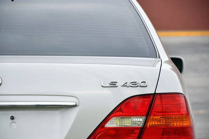 2002 Lexus LS 430