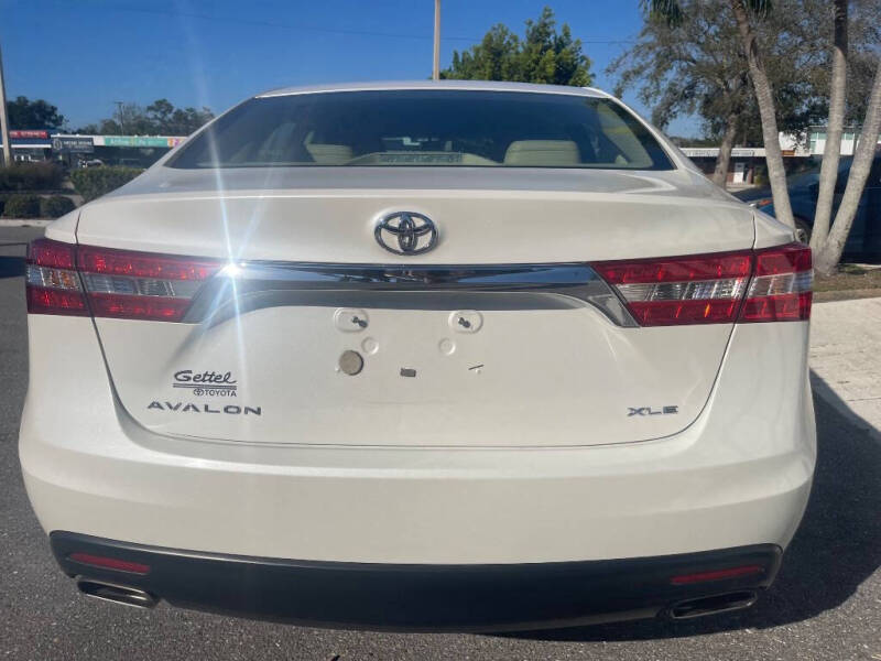 2013 Toyota Avalon XLE