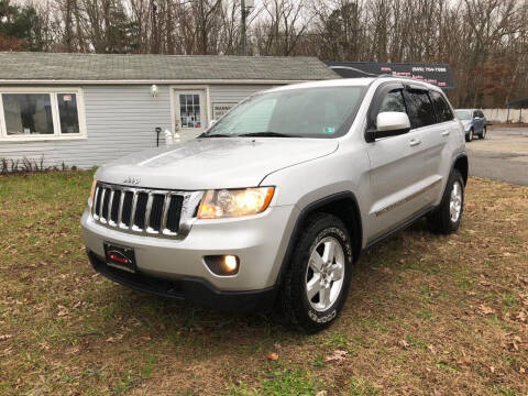 2011 Jeep Grand Cherokee for sale at Manny's Auto Sales in Winslow NJ
