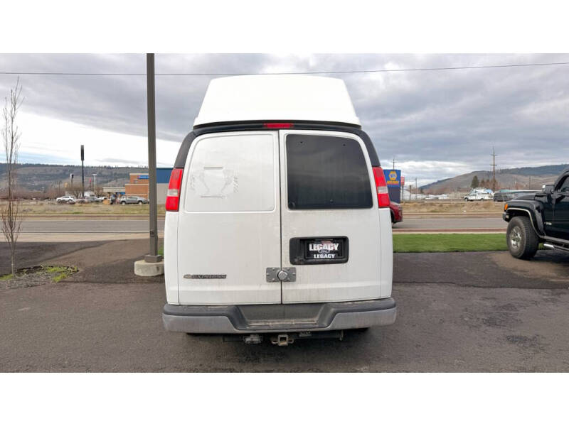 2017 Chevrolet Express 2500