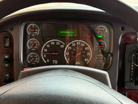 2016 Freightliner M2 106