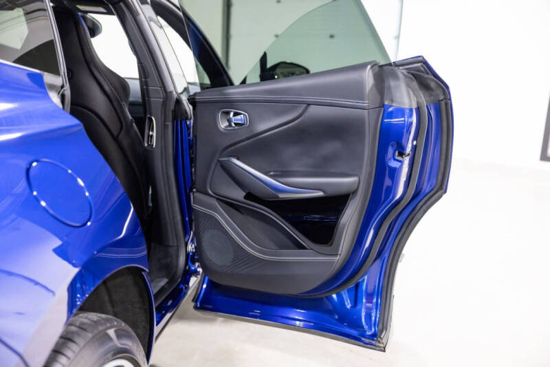 2023 Aston Martin DBX 707