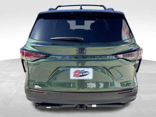 2025 Toyota Sienna Woodland Edition