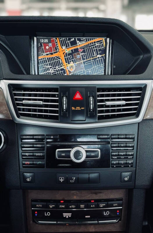 2012 Mercedes-Benz E-Class E 350 BlueTEC Luxury