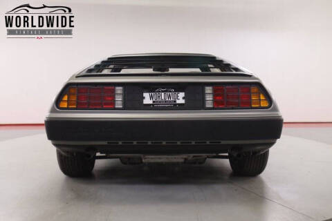 1981 DeLorean DMC-12