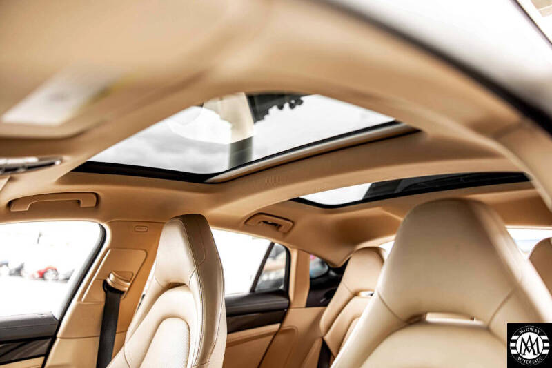 2018 Porsche Panamera