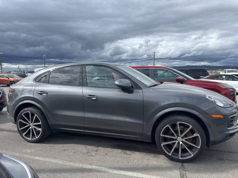 2021 Porsche Cayenne Coupe