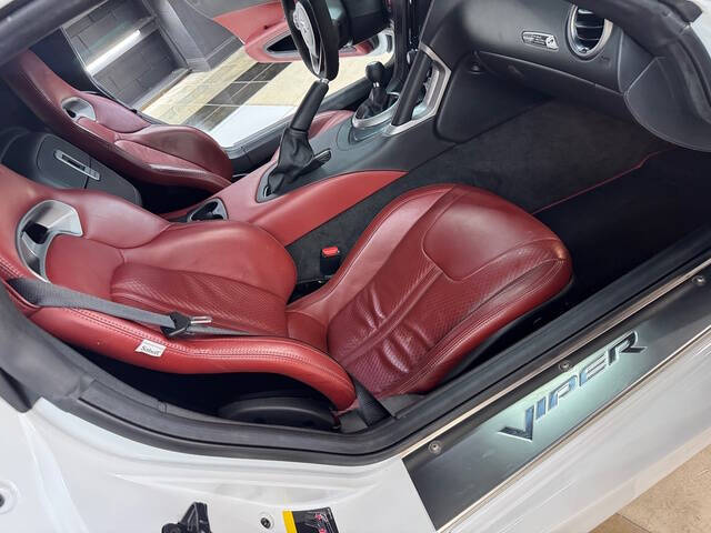 2016 Dodge Viper GTC